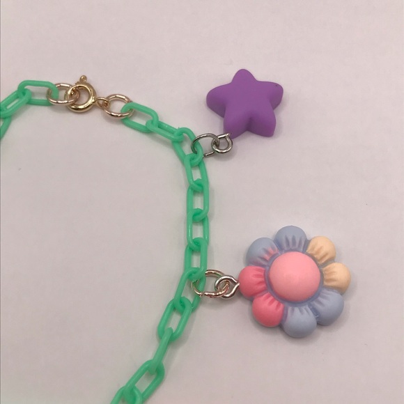 Handmade Kawaii Resin Charm Bracelet - Picture 4 of 6